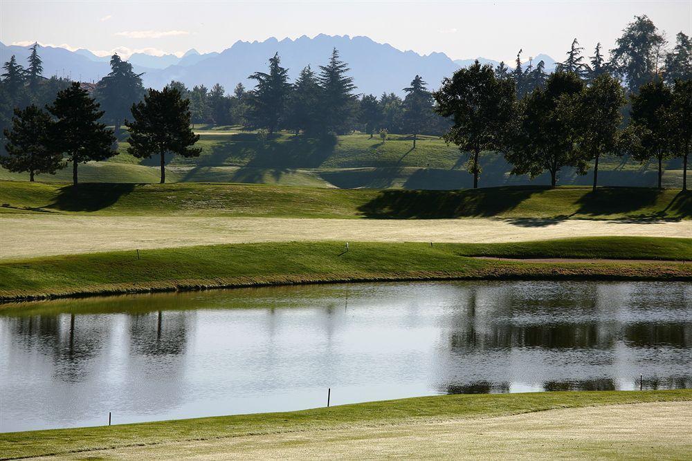 Le Robinie Golf & Resort Solbiate Olona Екстер'єр фото