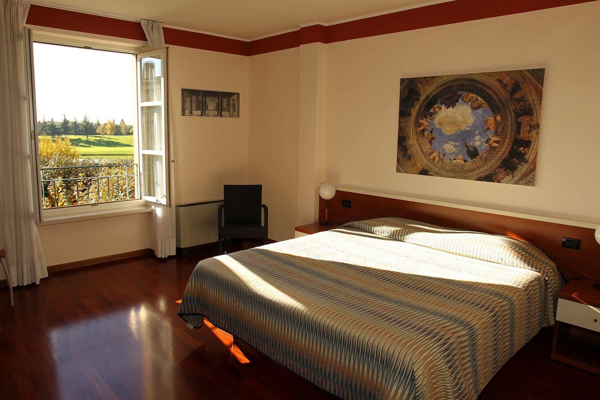 Le Robinie Golf & Resort Solbiate Olona Екстер'єр фото